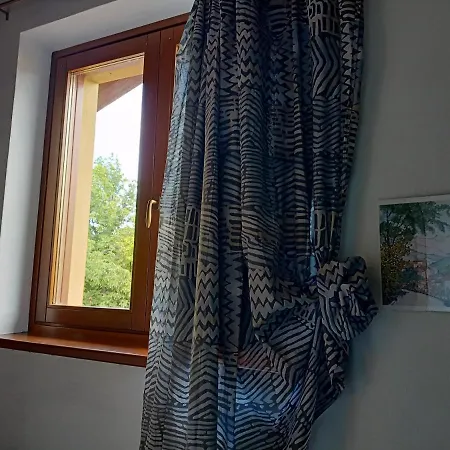 Vite Dipinte 1 Bilocale In Langa * Novello