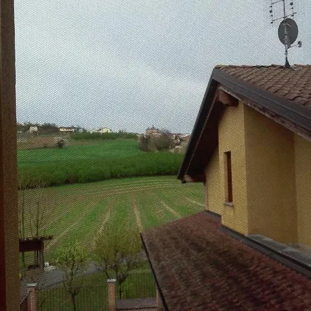 Vite Dipinte 1 Bilocale In Langa Appartamento